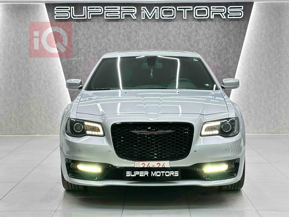 كرايسلر 300